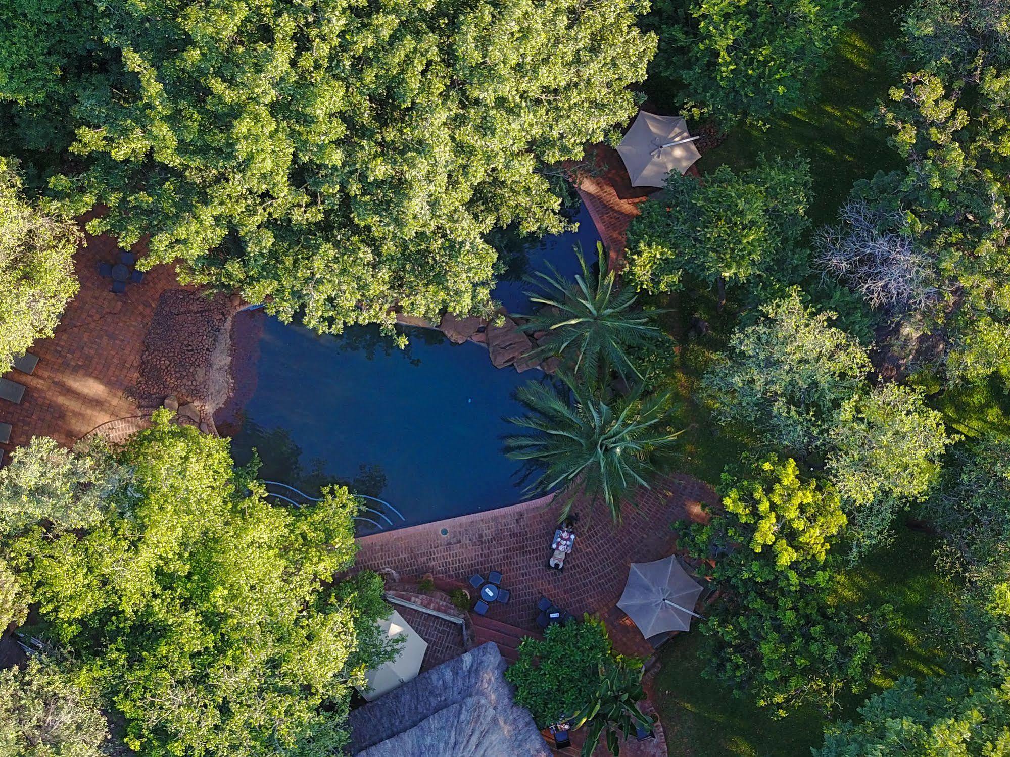 Lokuthula Lodges Air Terjun Victoria Bagian luar foto