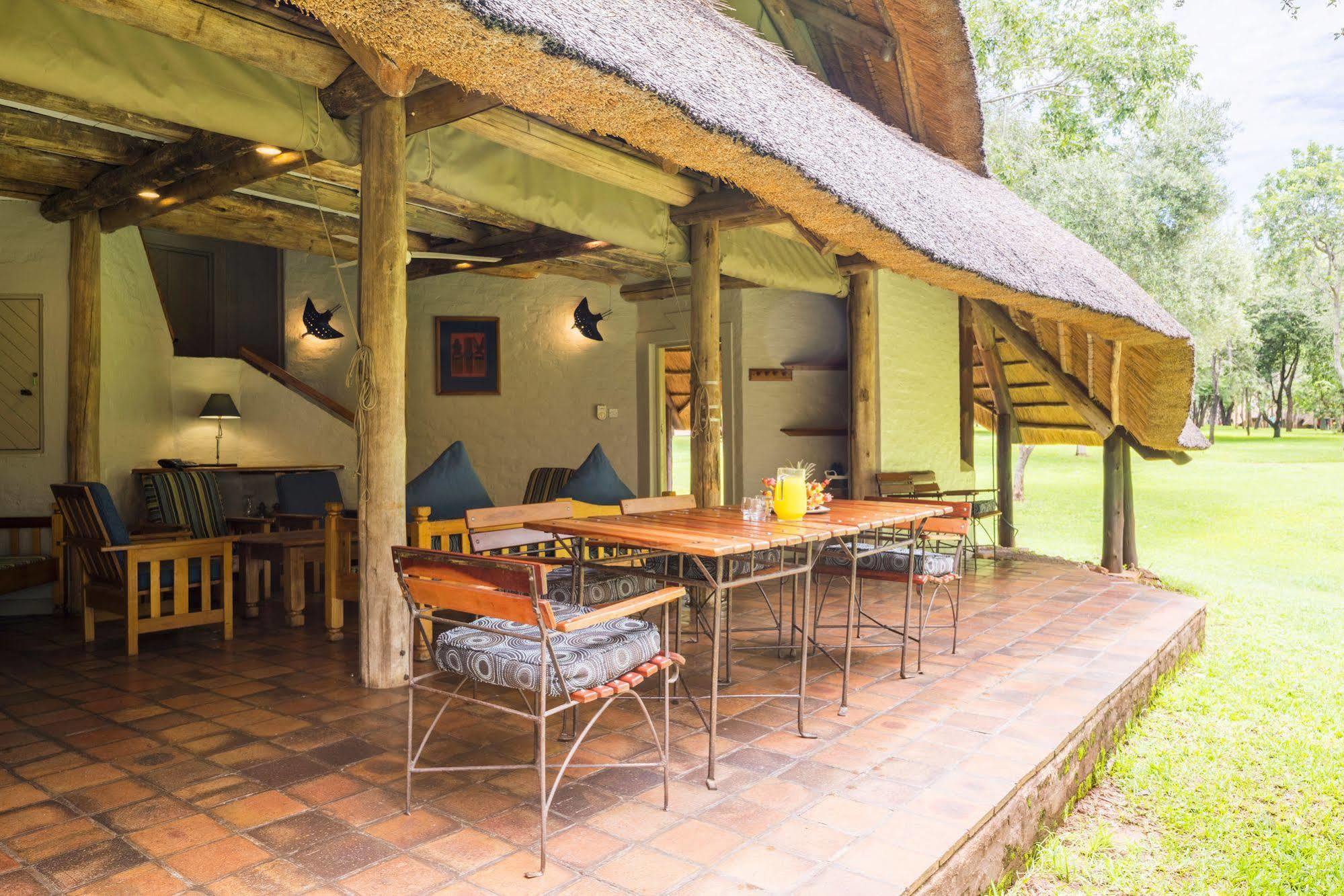 Lokuthula Lodges Air Terjun Victoria Bagian luar foto